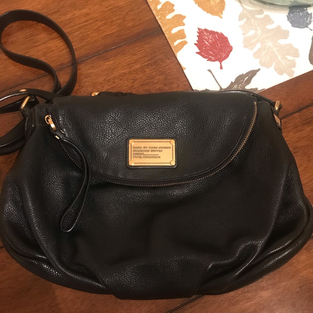 Marc Jacobs cross body bag.